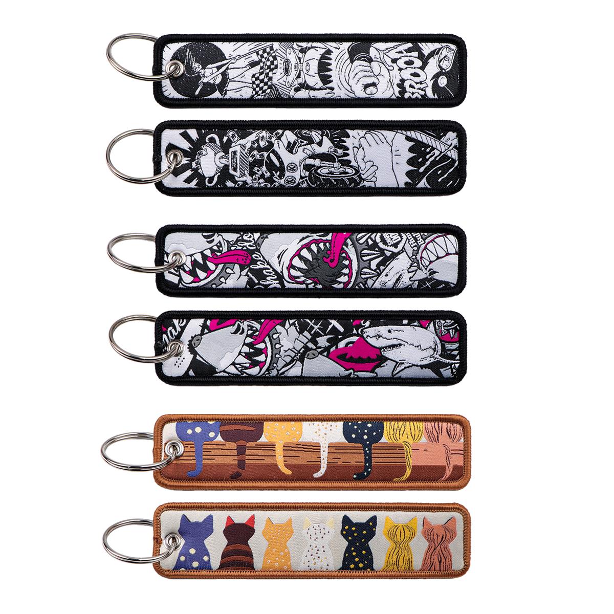Car Accessories Quotation - 1 قطعة ميدالية مفاتيح مطرزة بتصميم